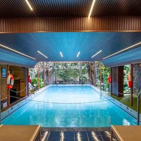 Royal Hotel Saigon Ho Chi Minh City Bagian luar foto