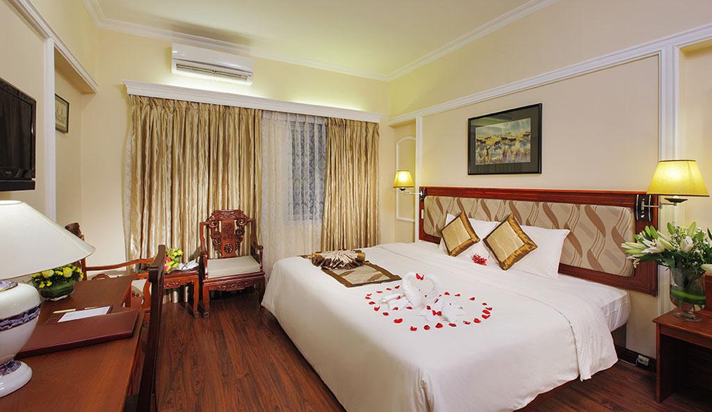 Royal Hotel Saigon Ho Chi Minh City Bagian luar foto