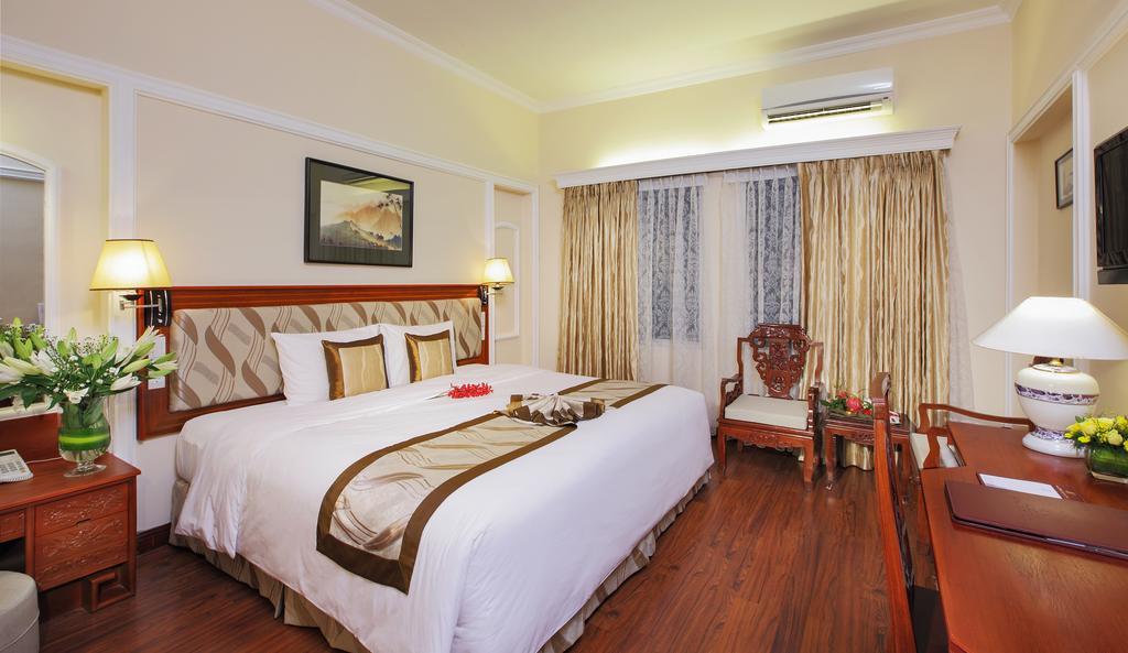 Royal Hotel Saigon Ho Chi Minh City Bagian luar foto