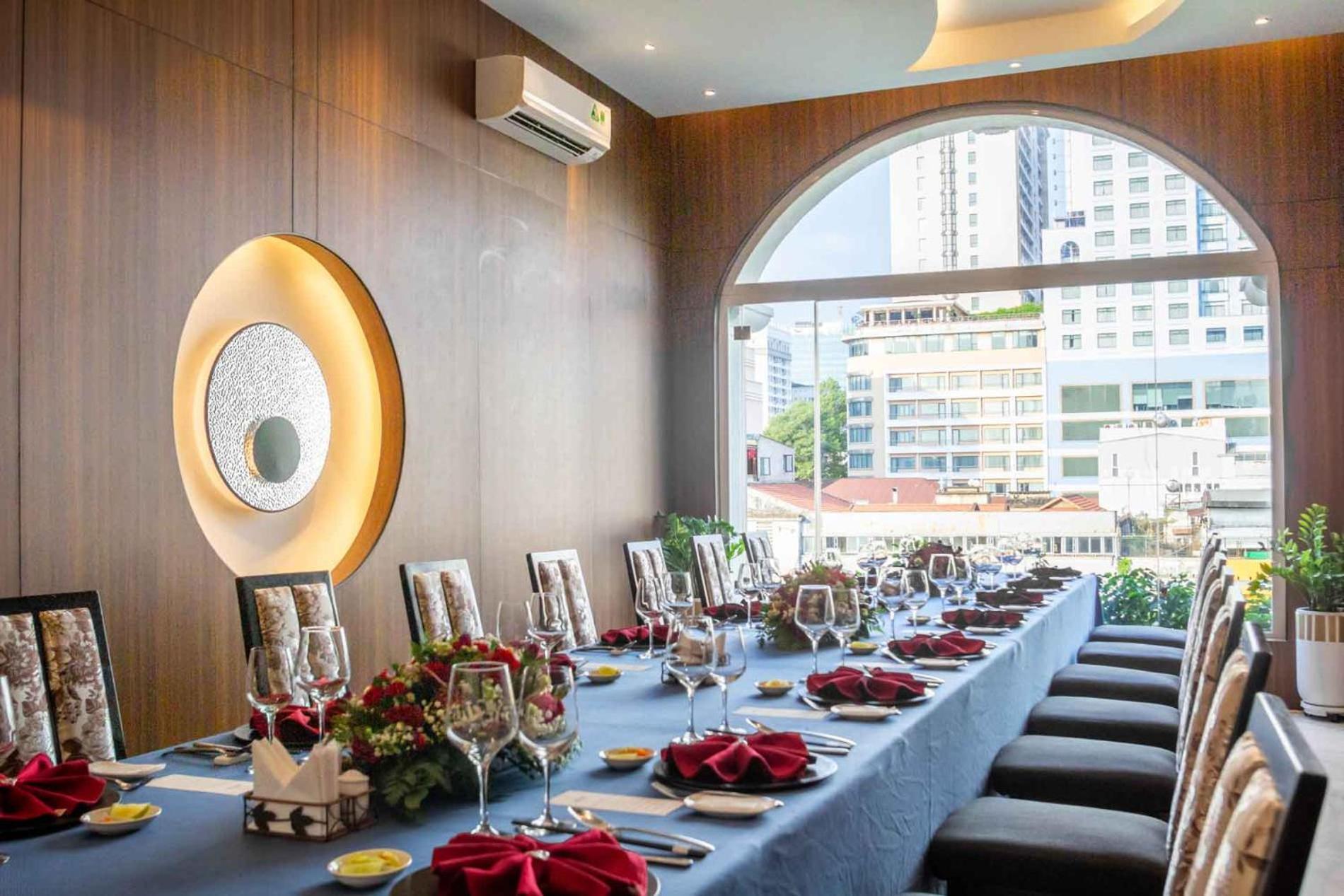 Royal Hotel Saigon Ho Chi Minh City Bagian luar foto