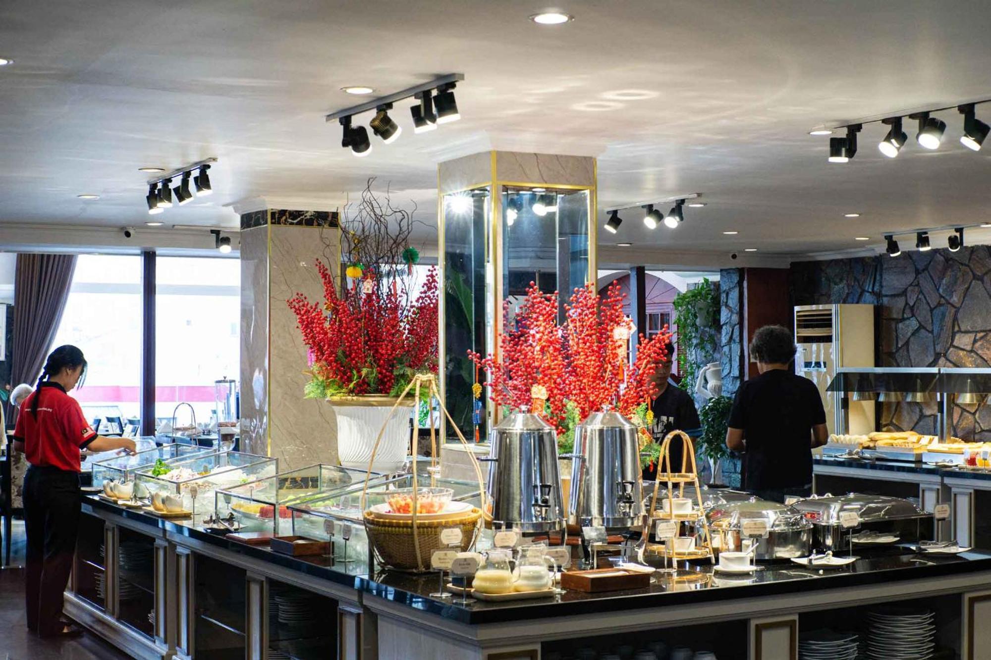 Royal Hotel Saigon Ho Chi Minh City Bagian luar foto