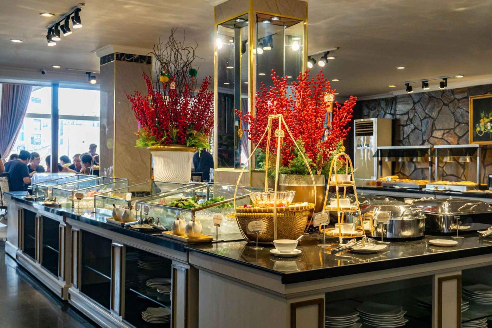 Royal Hotel Saigon Ho Chi Minh City Bagian luar foto