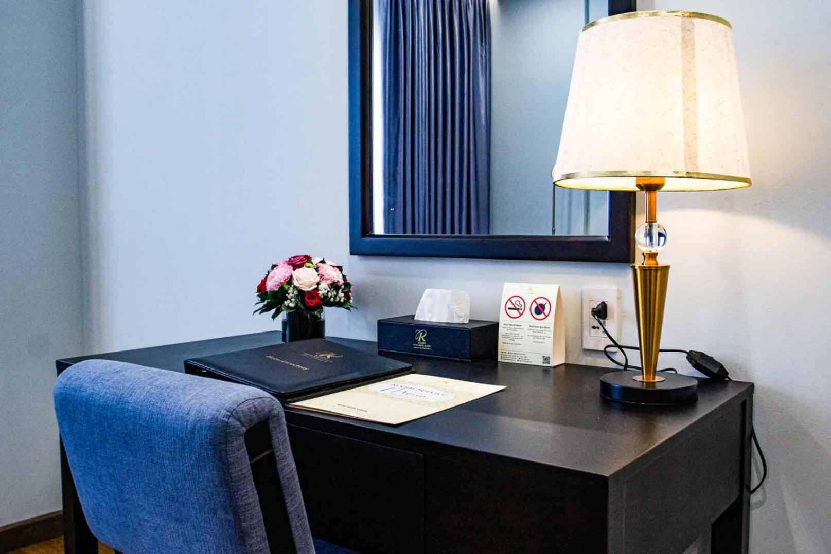 Royal Hotel Saigon Ho Chi Minh City Bagian luar foto
