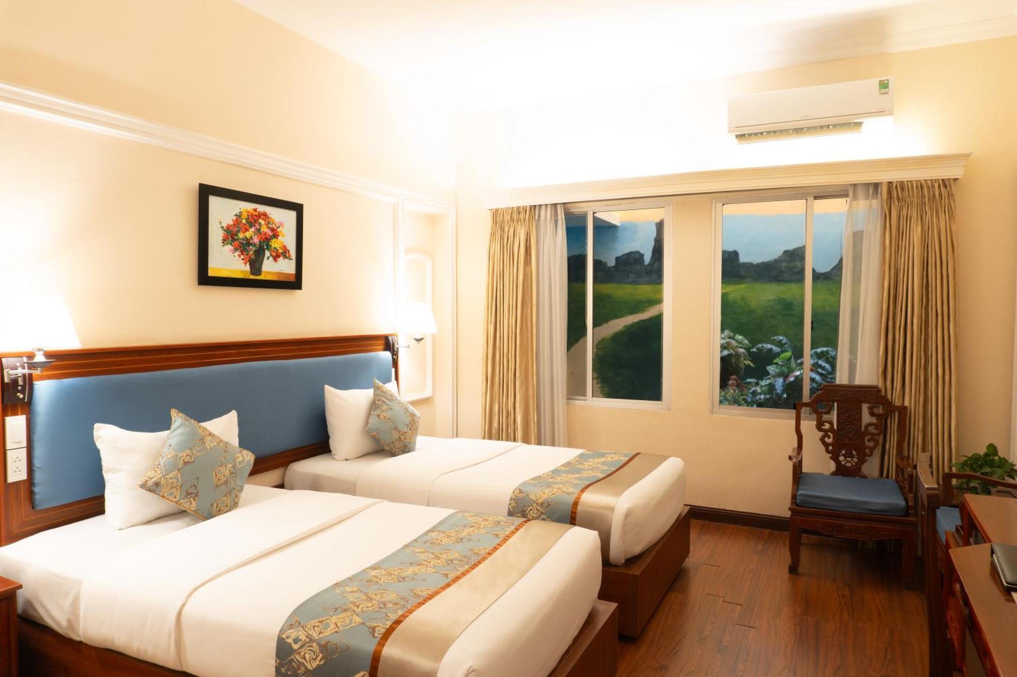 Royal Hotel Saigon Ho Chi Minh City Bagian luar foto